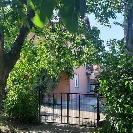Anika Apartment