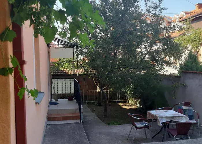 아파트 Anika 소코 반자