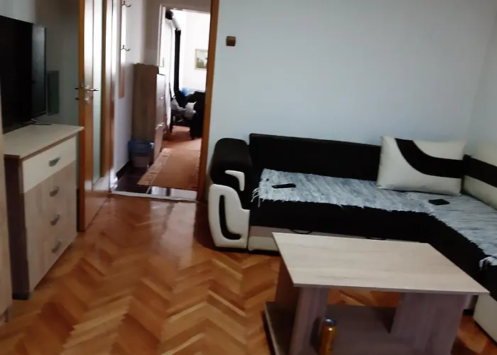 Anika 아파트 소코 반자