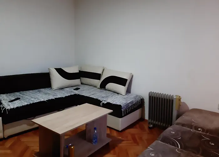 Anika 아파트 소코 반자